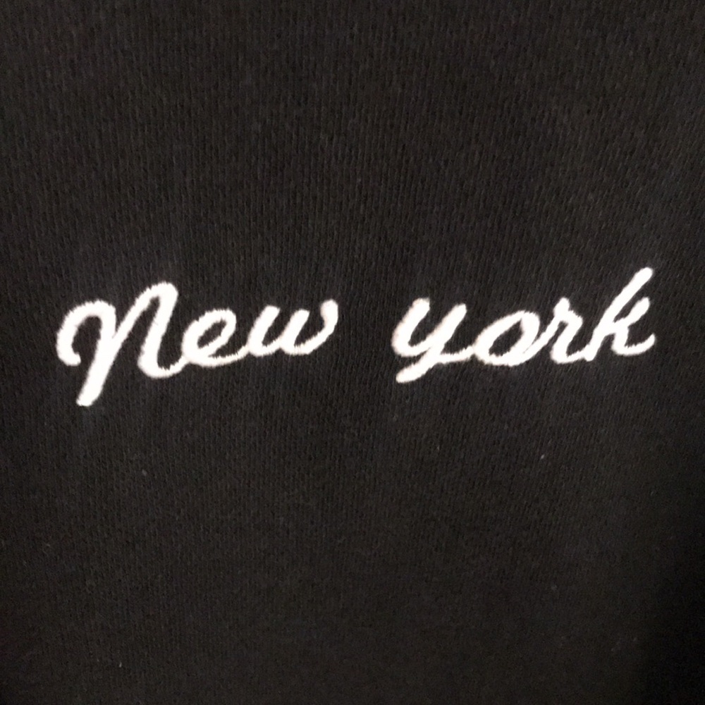 New York crop top - Picture 3 of 4